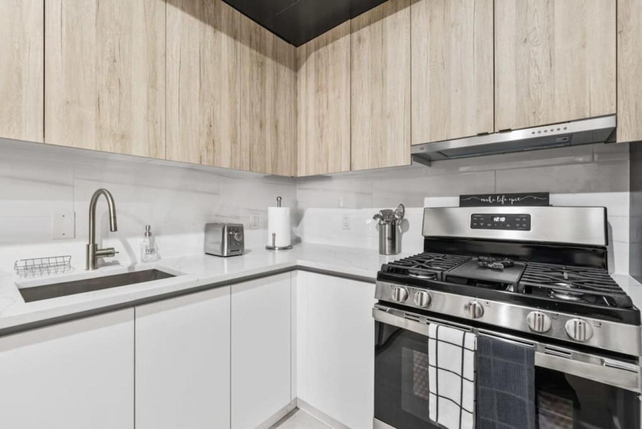 Top Notch 2Br Suite Minutes To Central Park New York Exterior photo